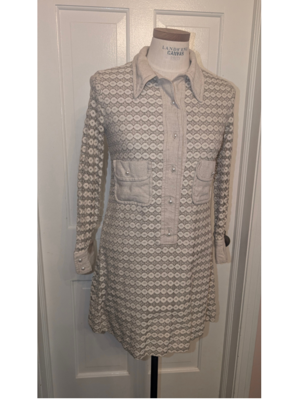 Vintage 60's California Girl Mini Dress Size S Beige White Lace Pattern